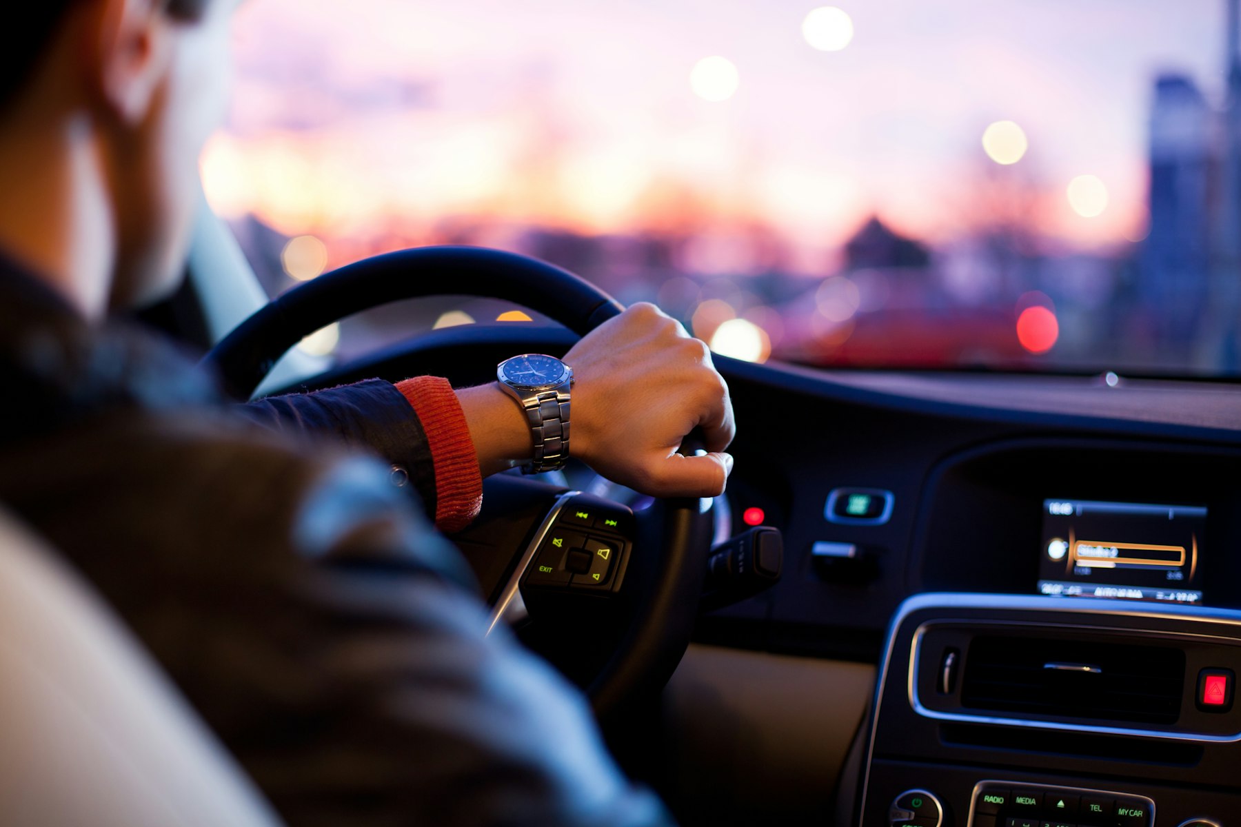 How to Test Drive an EV: A Minute-by-Minute Script for Your First Hour (how to test drive an EV) — FairRange guide cover